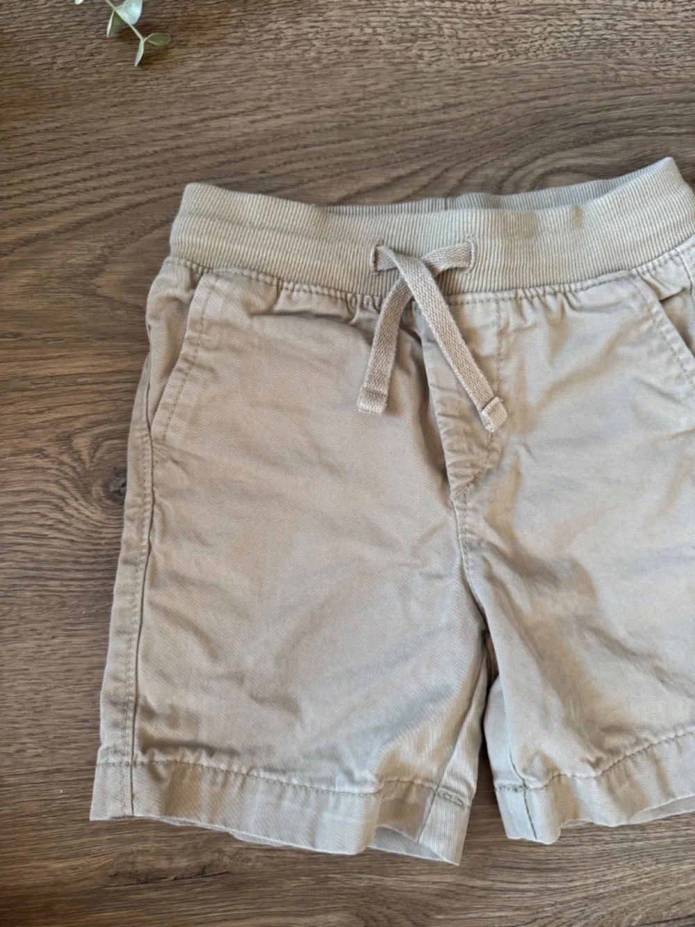 Baby Gap Khaki Pull-On Shorts Toddler 18-24 Months Elastic Waist